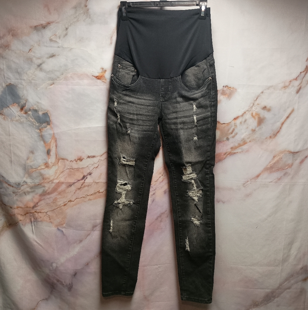 Distressed Black Maternity‎ Jeans